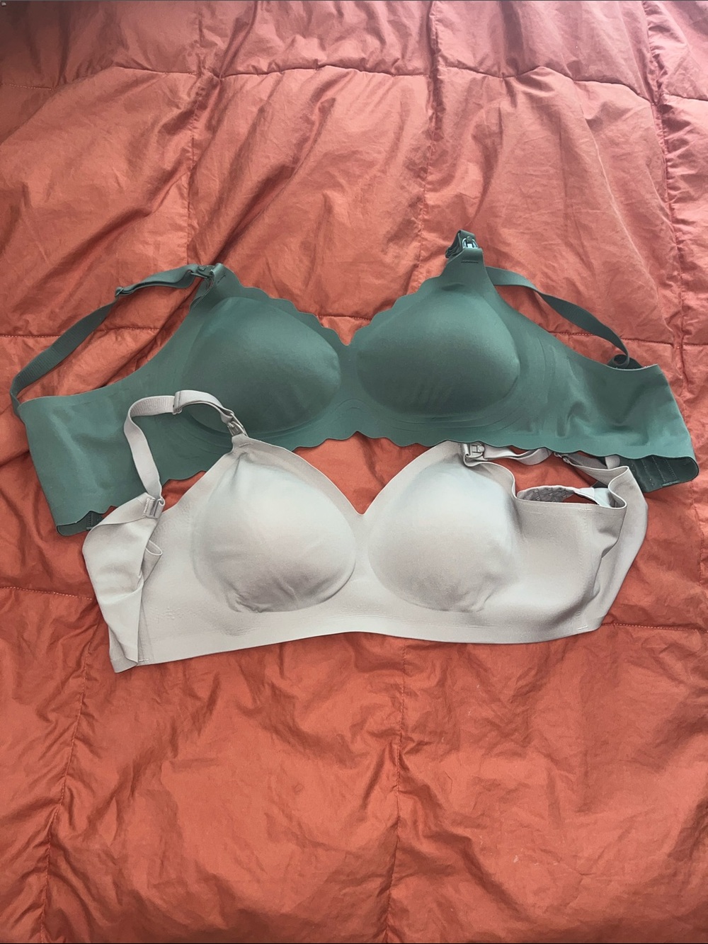 (2) Everyday Seamless Wireless Nursing Bras - Green & Cream
